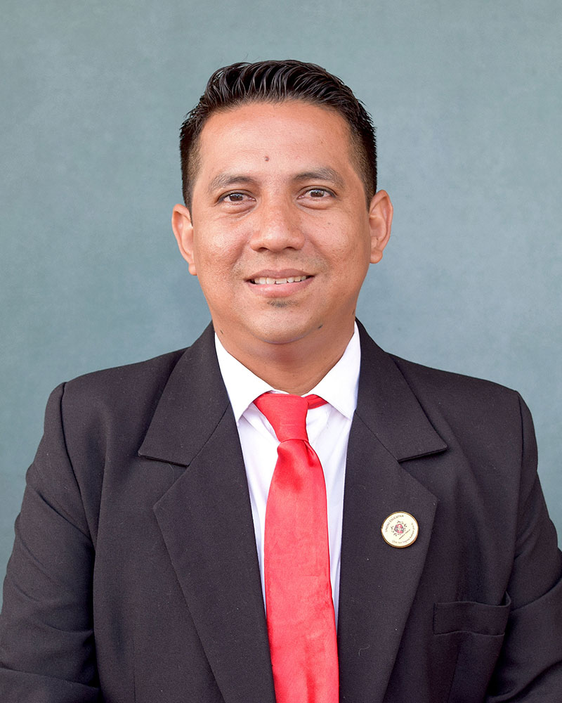 Mr. Leonel Tutiven López