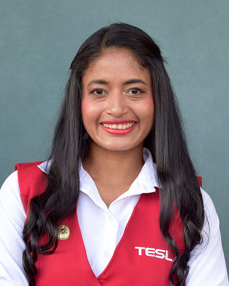 Miss Ivonne Karina Loor Vilela